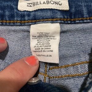 Billabong shorts 26
